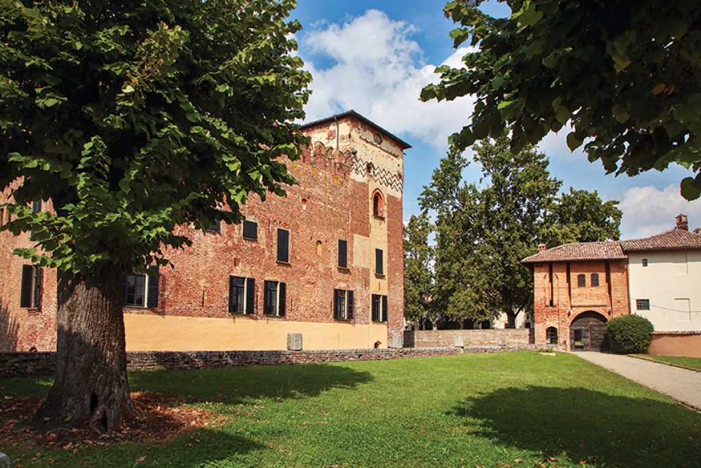 Cozzo: apre il Castello
